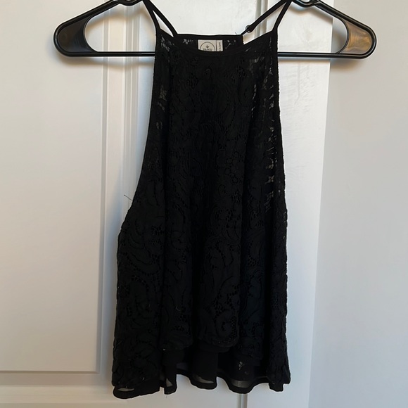 Black tank top - Picture 1 of 2